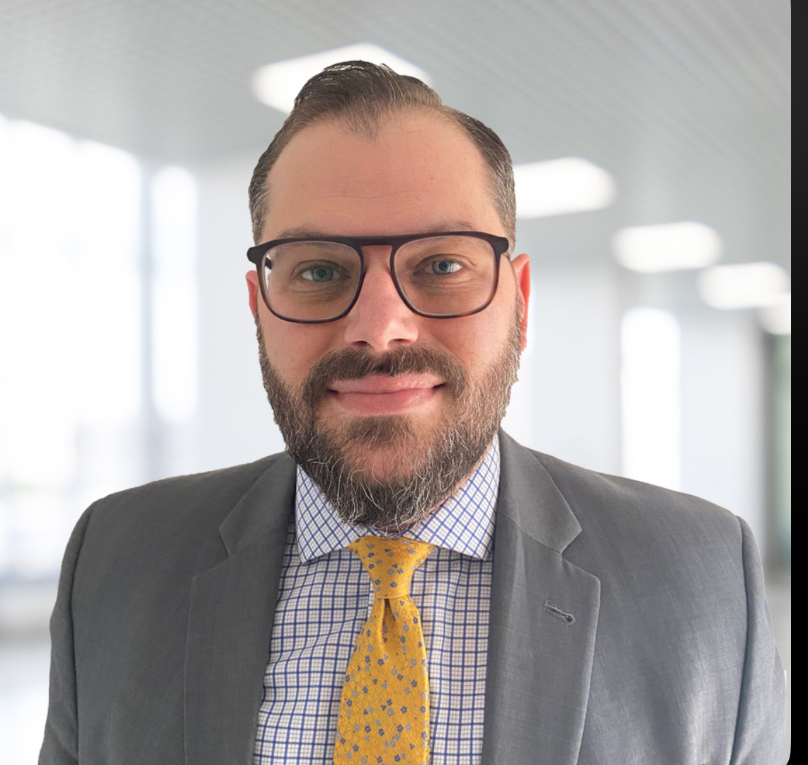 Matthew Maslow headshot